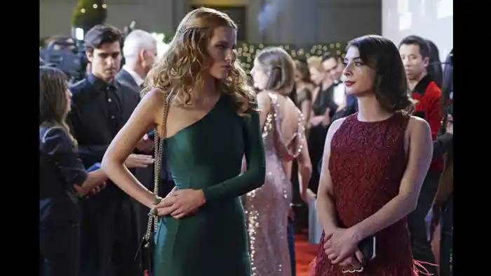 フィフティ・シェイズ・オブ・レッド