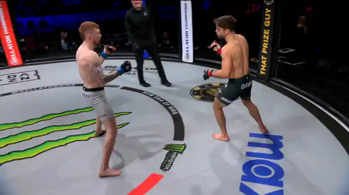 アルフィー・デイビス vs. オスカー・オーンズワース