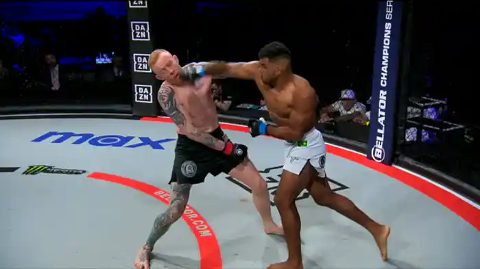 ティム・ワイルド vs. マノエル・ソウザ