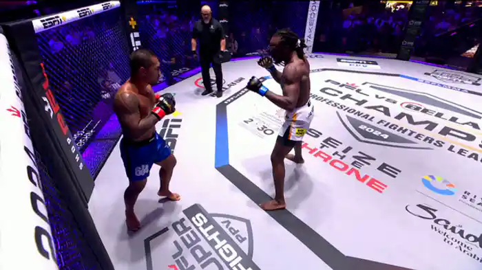 レイ・クーパー3 世 vs.ジェイソン・ジャクソン