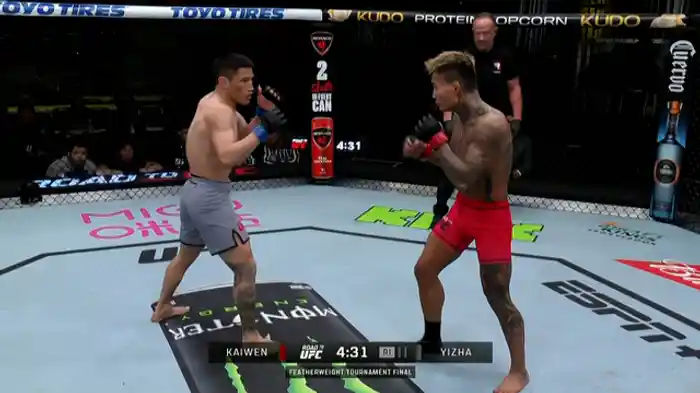 イー・ジャー vs. リー・カイウェン