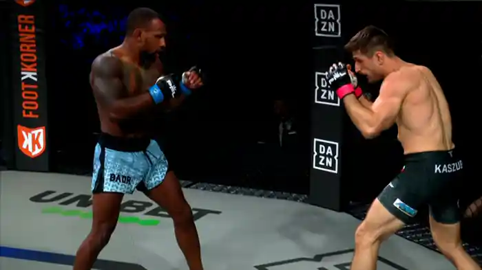 ヤクブ・カシュバ vs. ケーン・ムーサ