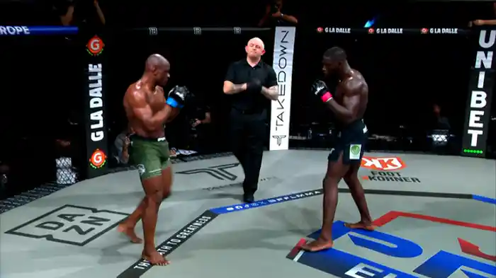 イブラヒマ・マネ vs.  シェキーナ・ノソ・ペドロ