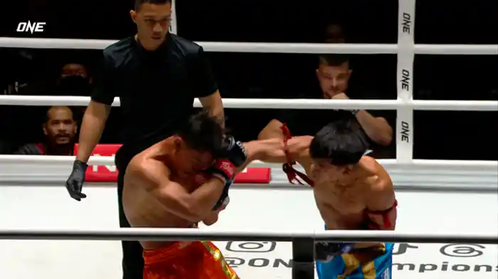 パヤックメキン・ジョムホートムエタイ vs. ジョンアンスック・ソー・ティーピタック