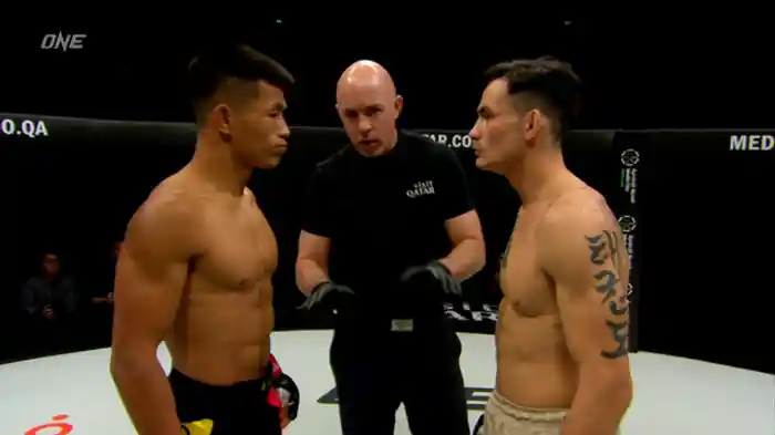 タン・カイ vs. タン・リー