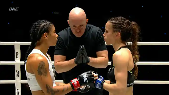 アリシア・ヘレン・ロドリゲス vs. クリスティーナ・モラレス