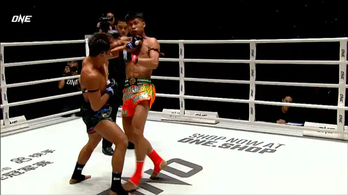 ルアポン・カウサムリット vs. ヨッドキティ・フィエット・パトゥム