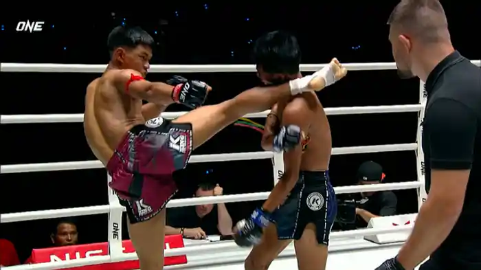 ペッタスーア・シーオパール vs. プロム・ヨー・アンダーマン