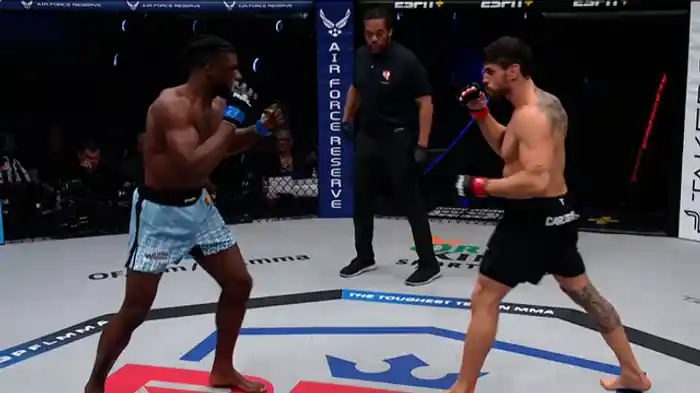 アントニオ・カルロス・ジュニオール vs. シモン・ビヨン