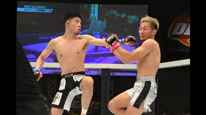 元谷友貴 VS 平松翔