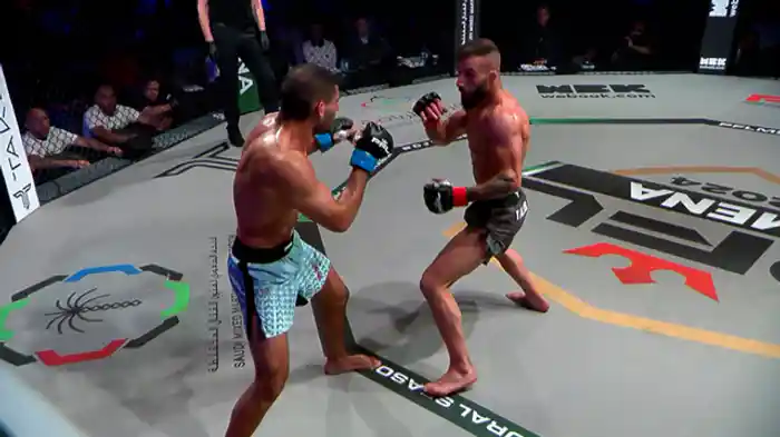 アリ・タレブ vs. ナウラス・アブザフ