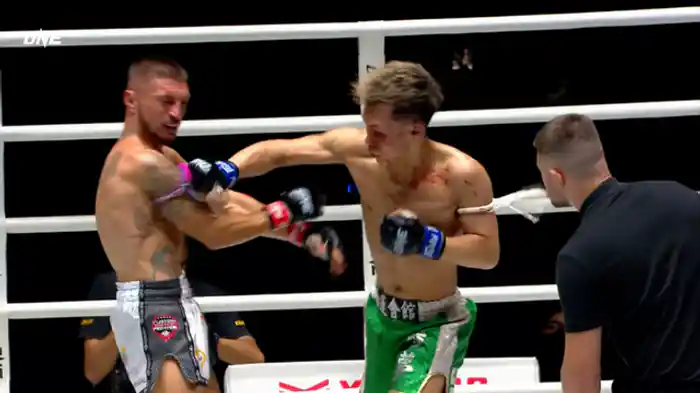 シルビュー・ヴィテズ vs. 木村歩夢