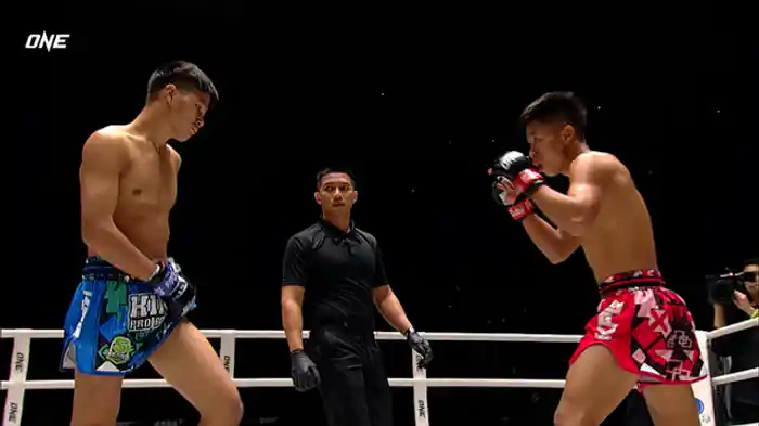 サンペット・ソー・サラッチープ vs. ヌンウボン・ワンコンオームMBK