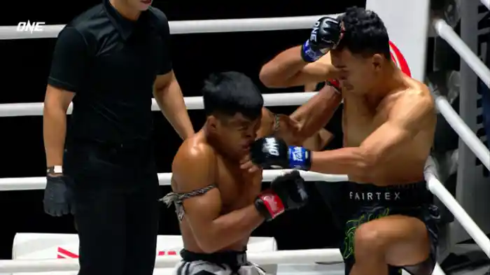 サミンダン・ルクスアン vs. ペットシーキウ・ゴー・カンパナート