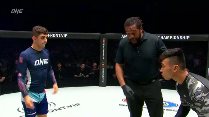 マイキー・ムスメシ vs. ガブリエウ・ソウザ