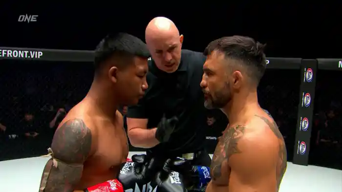 ロッタン・ジットムアンノン vs. デニス・ピューリック