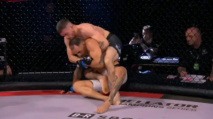 ネイサン・ケリー vs. ホザ・サンチェス