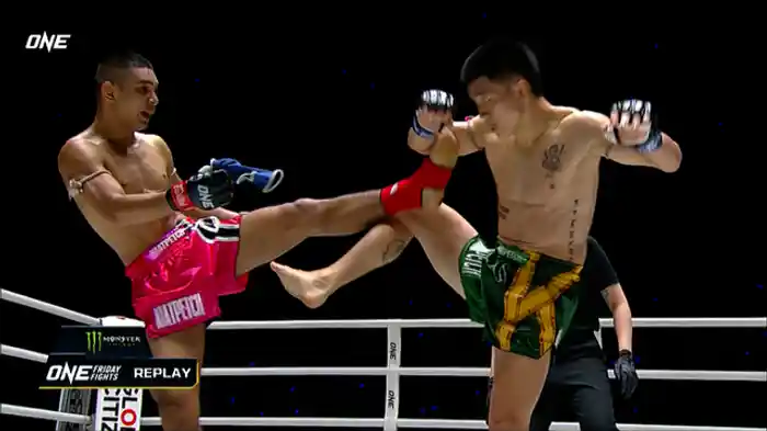 アタッチャイ・ケラスポーツ vs. ポイェー・アドソンパトン