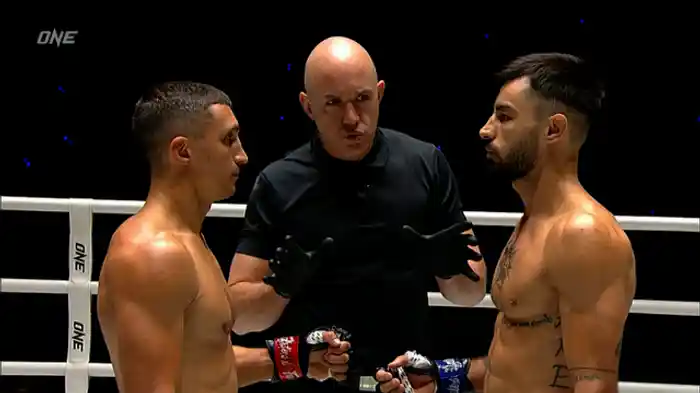 アレクセイ・バリカ vs. ステファン・コロディ