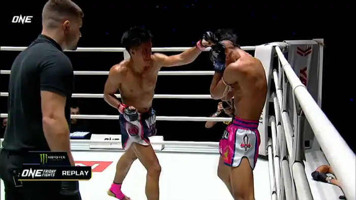 パデッスク・ルクスアン vs. ペッタウィーサック・センモラコット