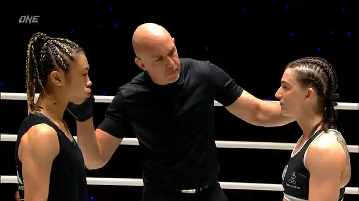 ユー・ヨウ・プイ vs. エイミー・ブルニー