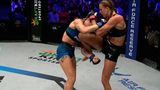 ダコタ・ディチェバ vs. ジェーナ・ビショップ