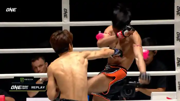 ブラジル・Mエチャット vs. 大田拓真