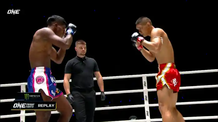 コーパイ・ソー・インチャロンガンチャン vs. スライマン・ルクスアン