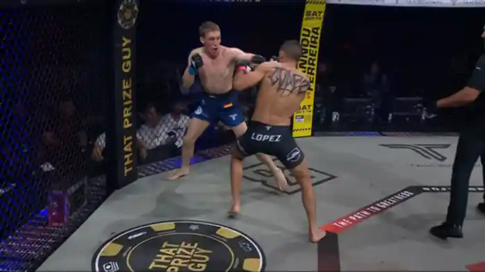 ジュリアン・ロペス vs アレクサンダー・ラスター