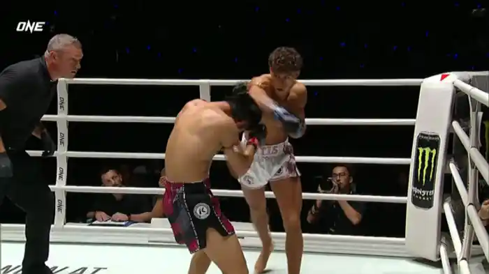 スアキム・ソー・ジョー・トンプラジン vs. オーティス・ワグホーン