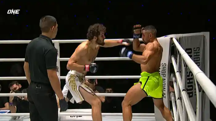 エドゥアルド・サイク vs. オダイ・アブズレイク