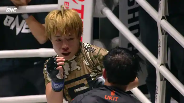 マリアンヌ・マリアーノ vs. 柳仙香