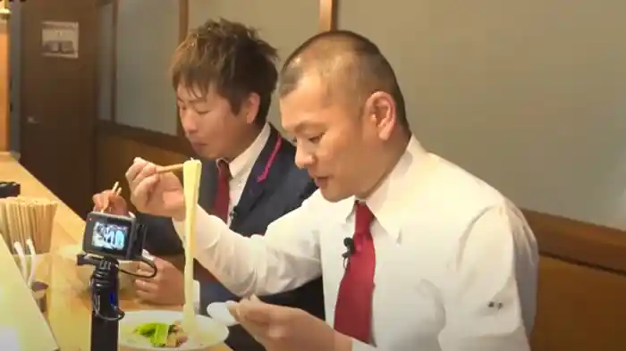 「ミシュランの掲載店」「カレー味しかない店」