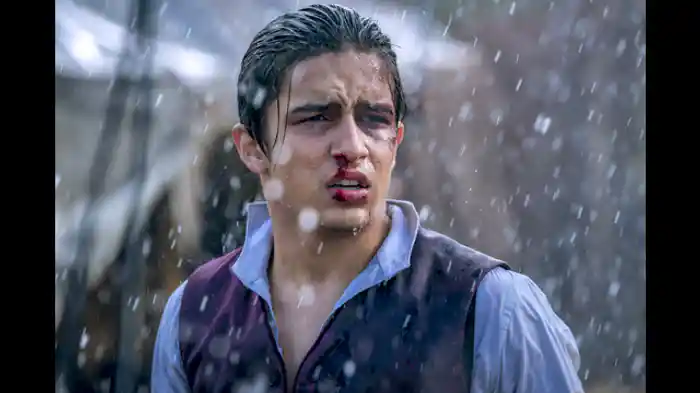 昇る月、求める鴉