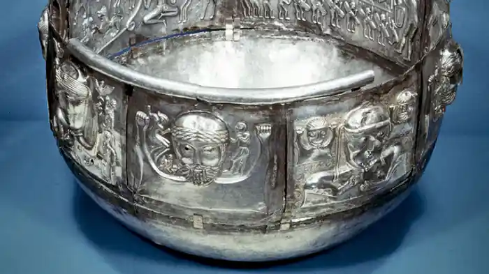 呪われた神殿の伝説