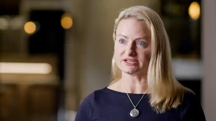 赤い頭蓋骨の墓地