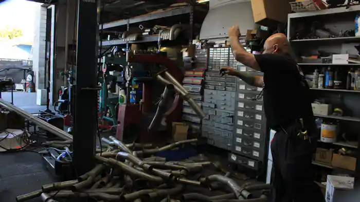 埋もれたホットロッド