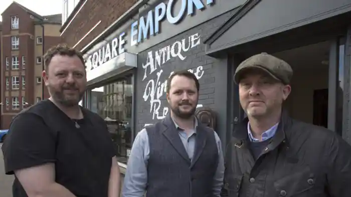 トーネットのベンチ