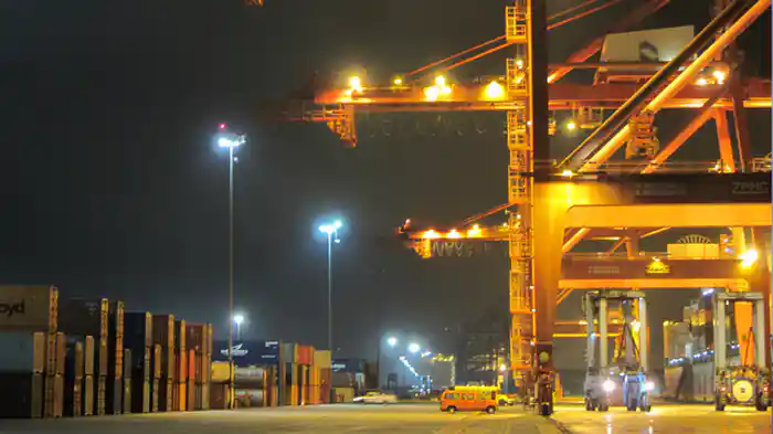 超巨大コンテナ船