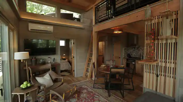 建築の巨匠F・L・ライト風ハウス