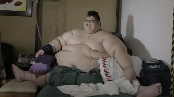 腫瘍で覆い尽くされた身体