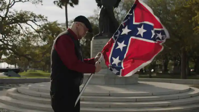 憎しみ増幅の手段
