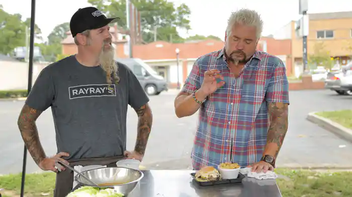 大学都市のグルメレポート