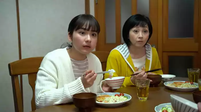 「後ろ、後ろっ」