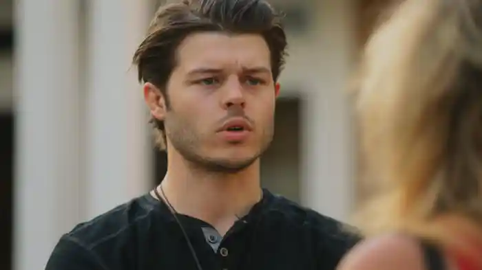 打ち捨てられて