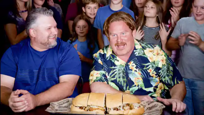 ピッツバーグ 2キロ超のサンドイッチ