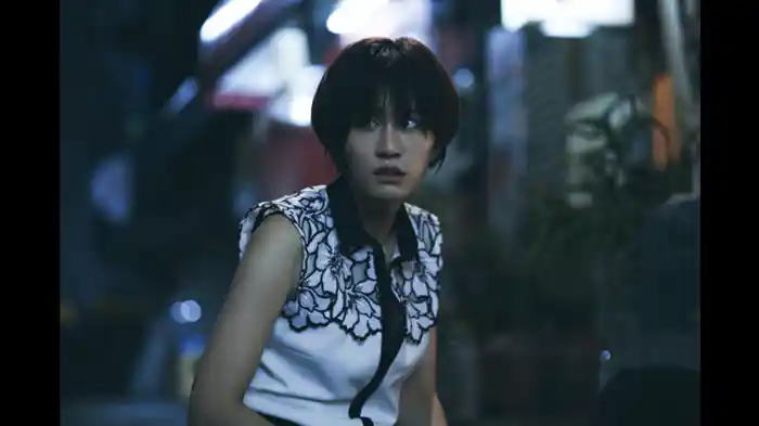 「非常線の女」