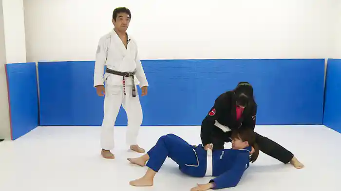 「ニーオンザベリー」