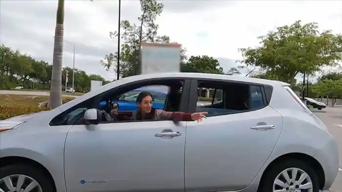 赤ちゃん、危険な初めての一人散歩