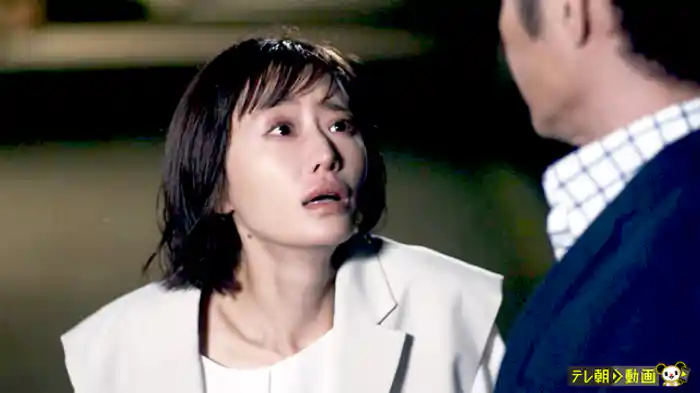 「夏夜の海で禁断の愛」